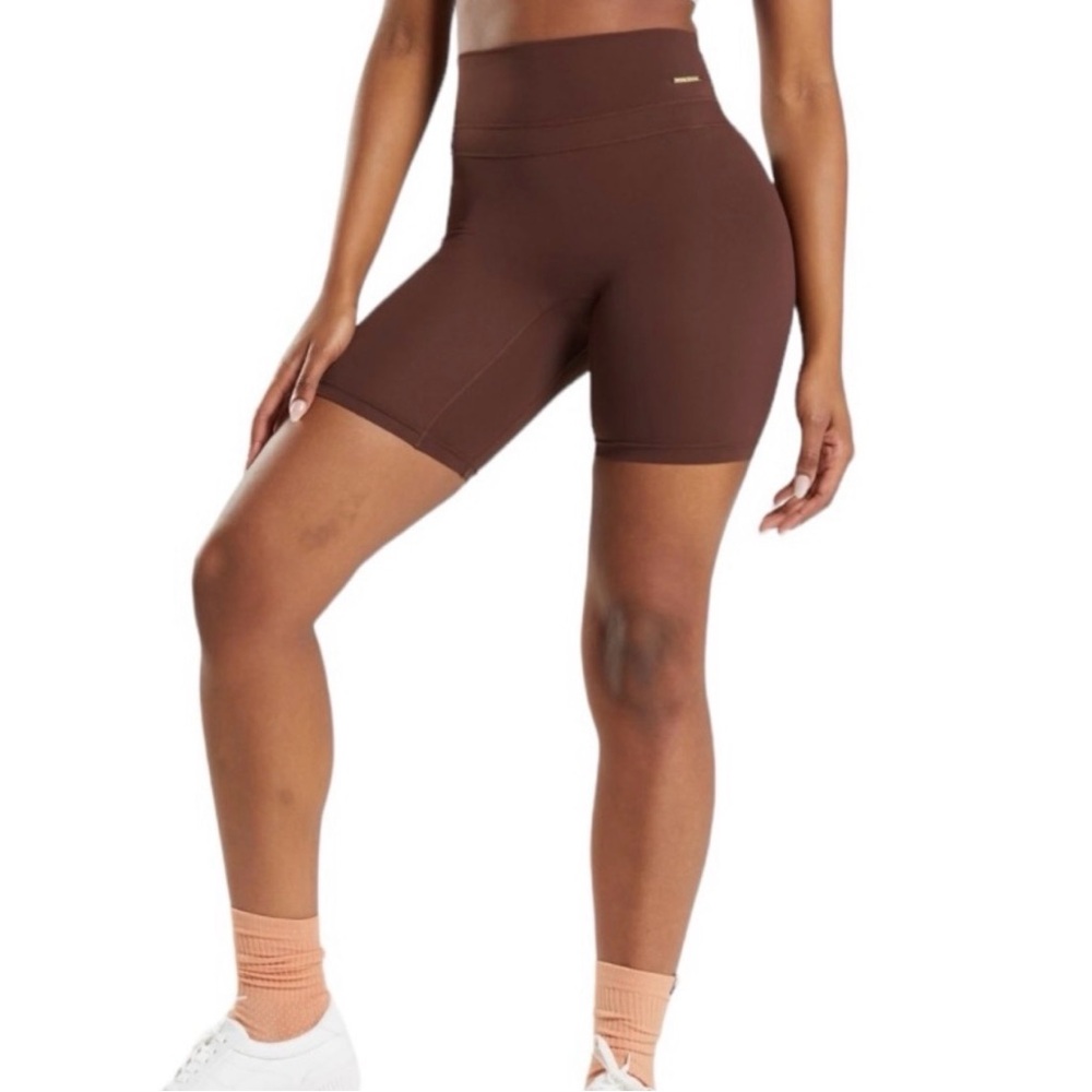 Gymshark Women's WHITNEY SIMMONS VS CYCLING SHORTS V3  BROWN